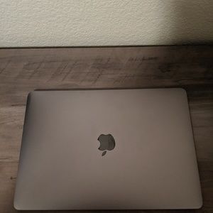 Apple MacBook Pro